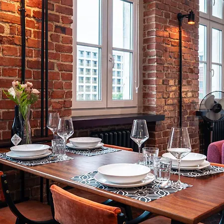 Dubois - 62m2, Workspace, Ac - By Rentujemy ורוצלב