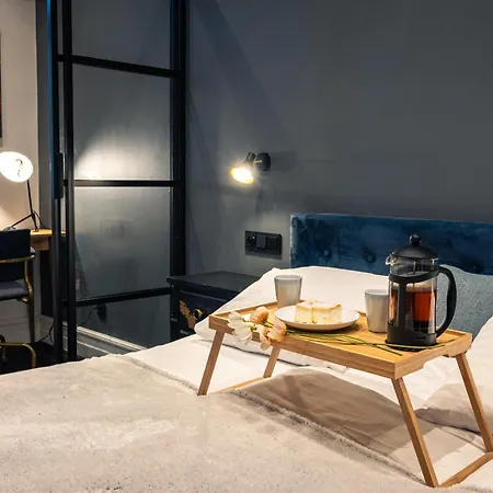 Dubois - 62m2, Workspace, Ac - By Rentujemy Apartment