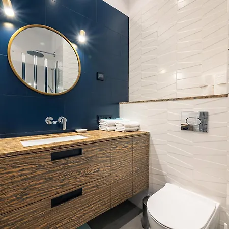 Dubois - 62m2, Workspace, Ac - By Rentujemy * ורוצלב