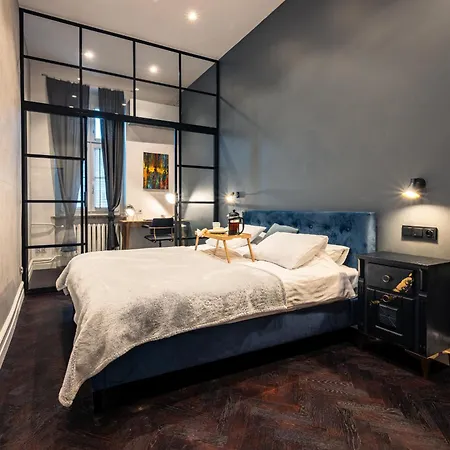 Dubois - 62m2, Workspace, Ac - By Rentujemy דירה